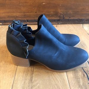 Black Ruffle Ankle Booties - Size 9